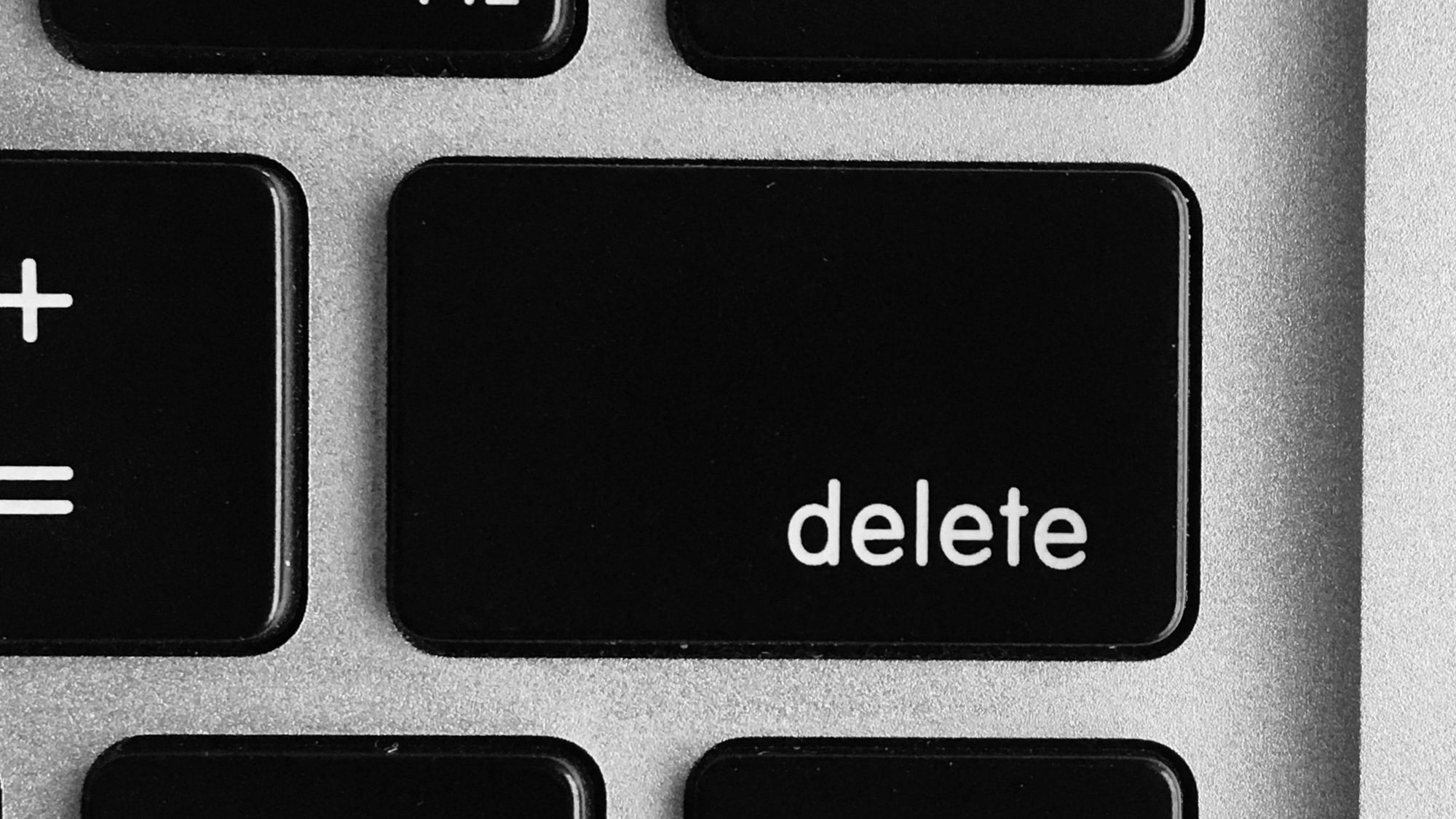 DW’s documentary shows how Silicon Valley companies are deleting online content