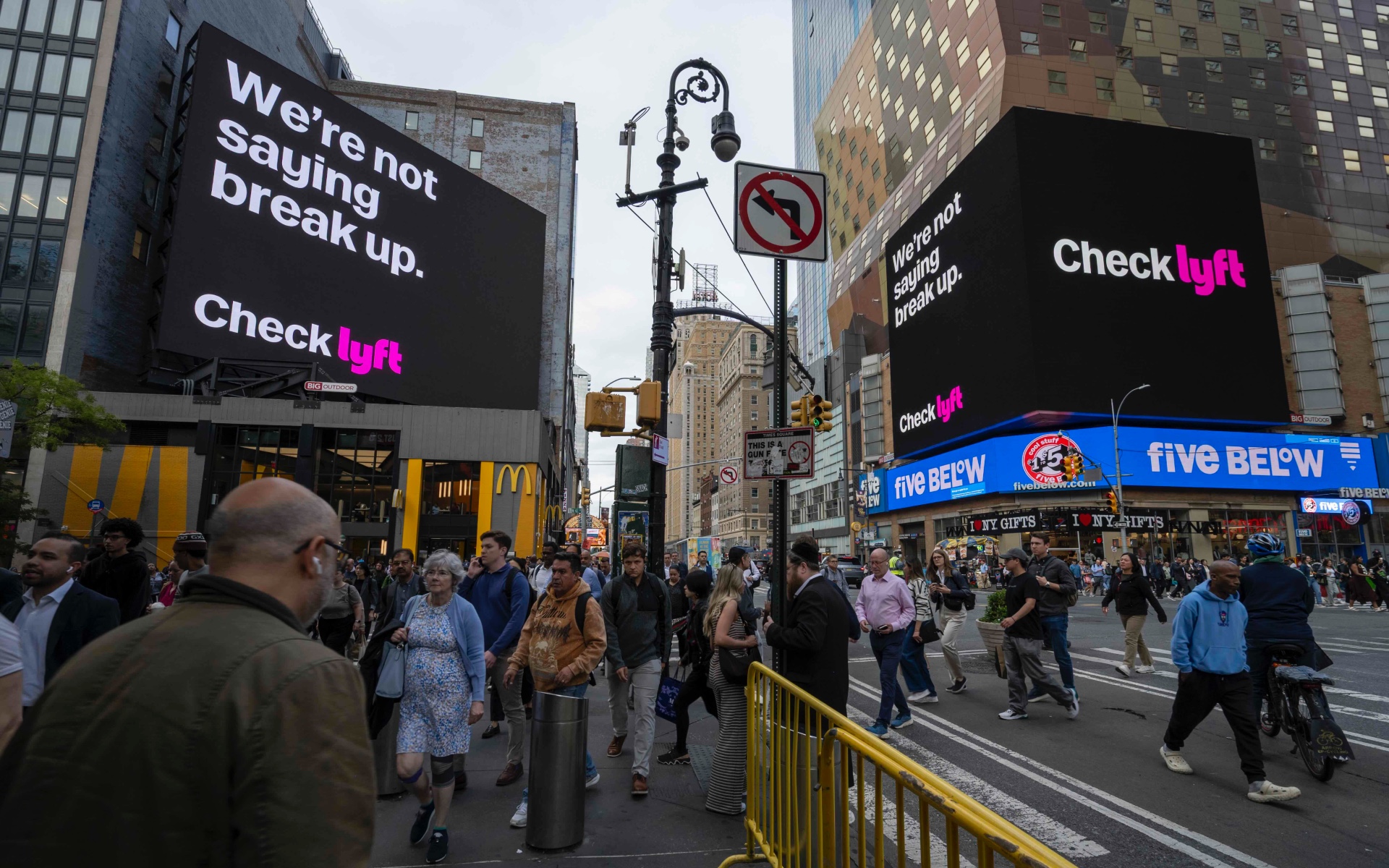  BIG OUTDOOR digital billboards displaying ads in high-traffic New York City urban environmentRetry