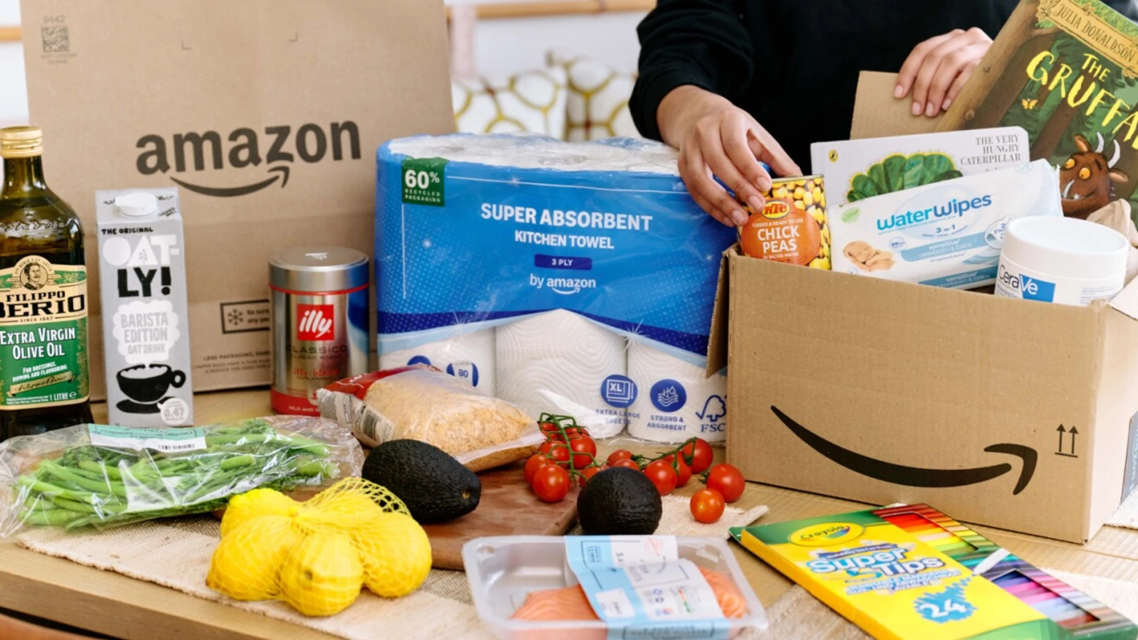 Amazon adds fresh groceries to same-day delivery in London